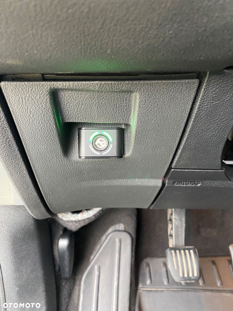 Ford Mondeo 2.5 Titanium S - 12