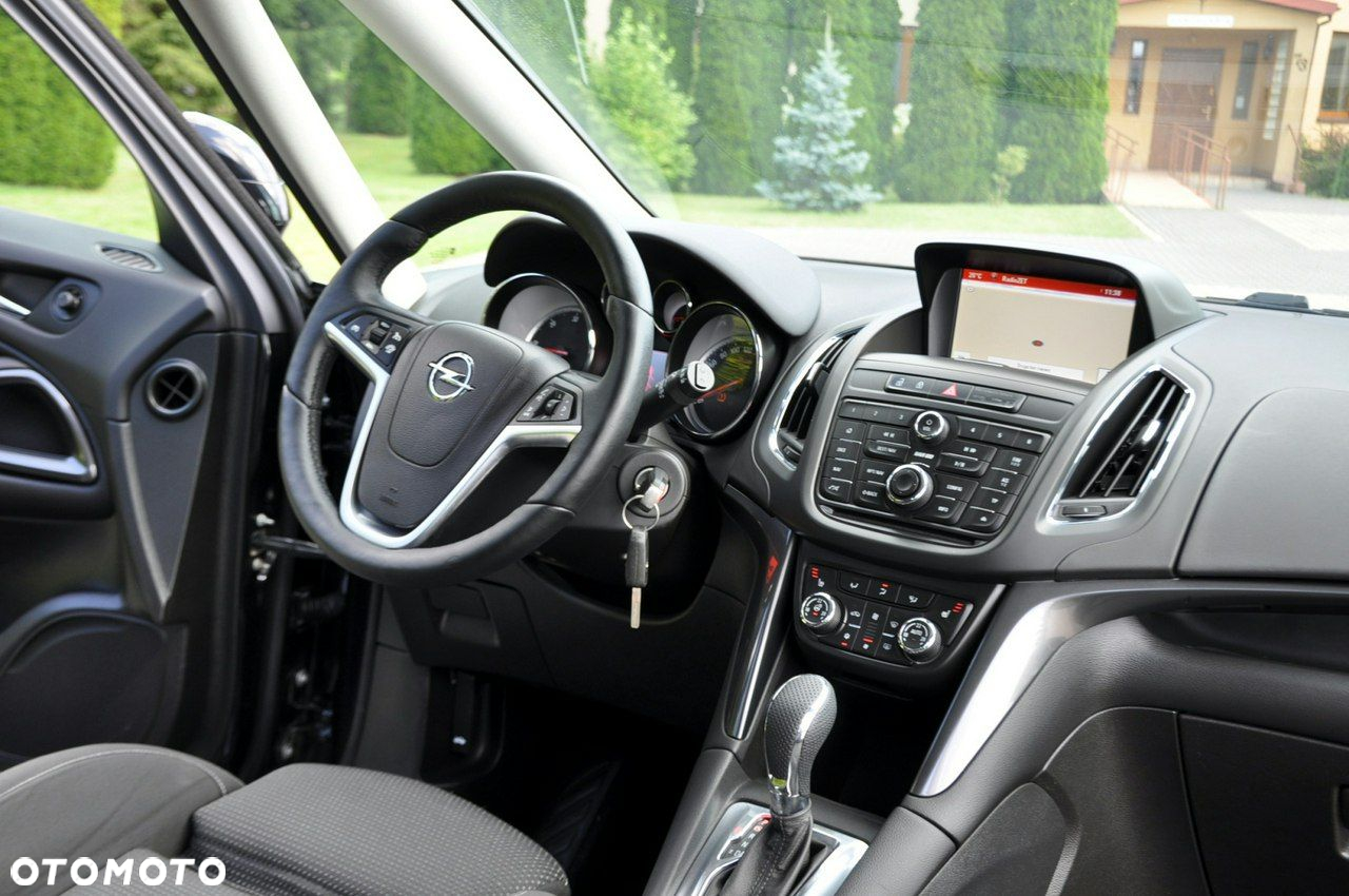 Opel Zafira - 25