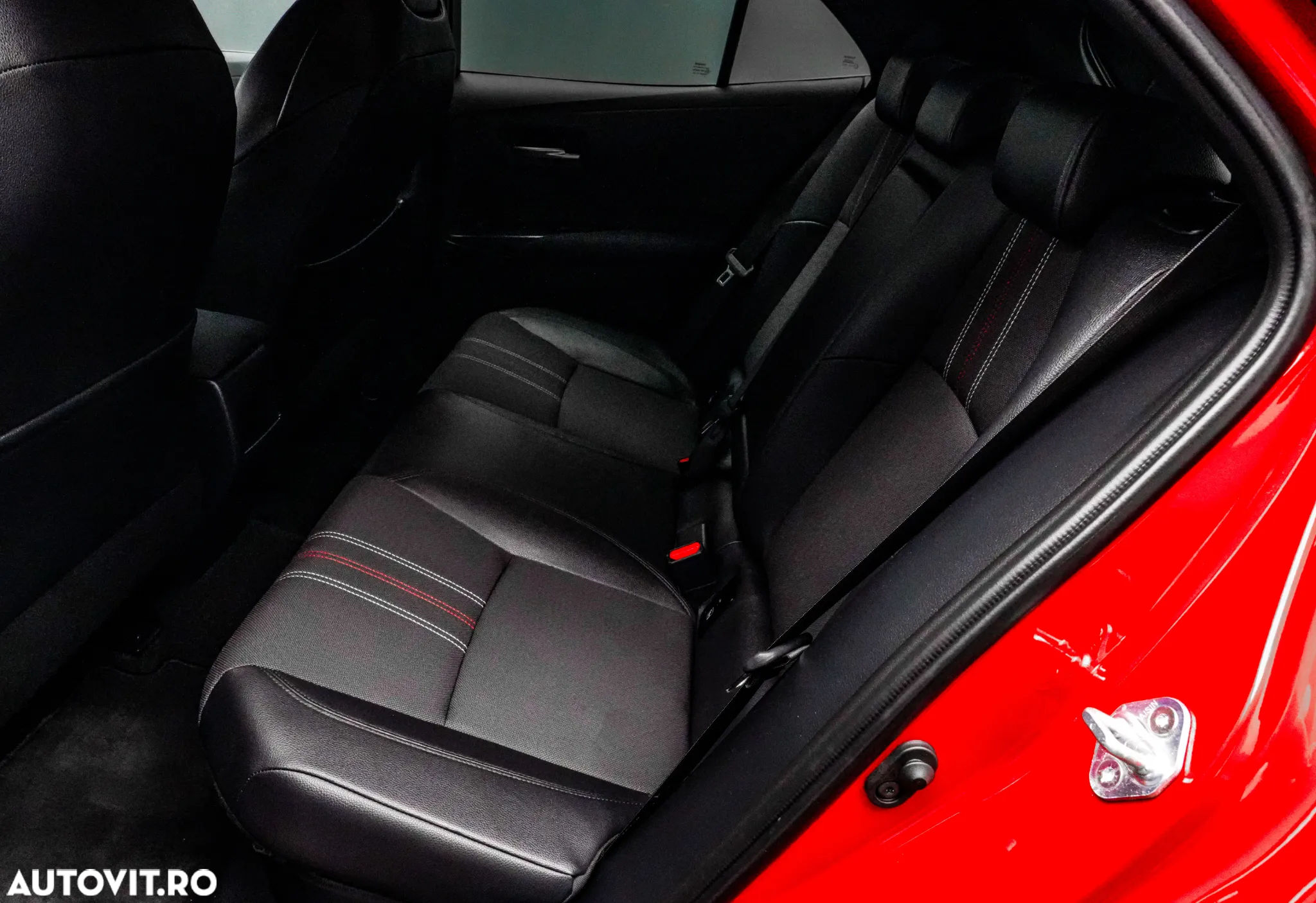 Toyota Corolla 1.8 HSD Exclusive GR Sport - 15