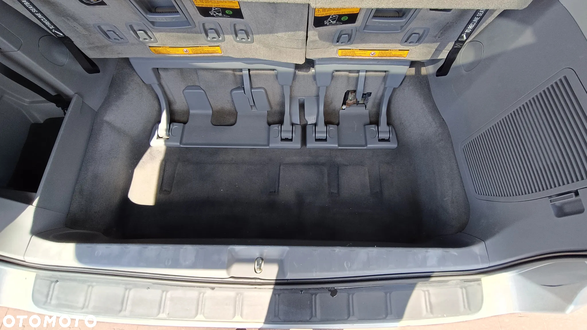 Toyota Sienna 3.5 V6 SE - 21