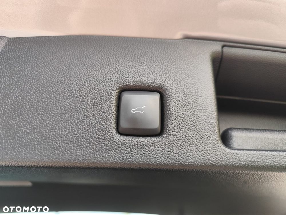 Ford Kuga 2.5P PHEV FWD Vignale - 17