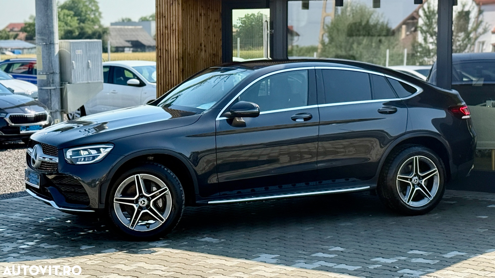 Mercedes-Benz GLC Coupe 300 e 4Matic 9G-TRONIC AMG Line - 12