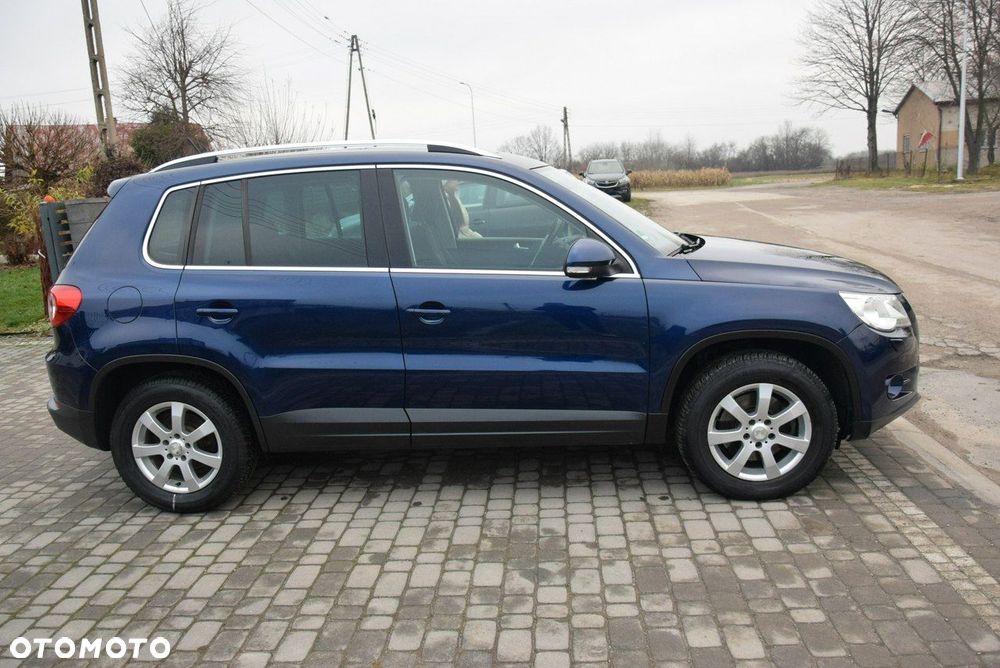 Volkswagen Tiguan 2.0 TDI DPF BlueMotion Technology Sport & Style - 9