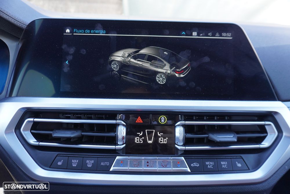 BMW 330 e Aut. Luxury Line - 23