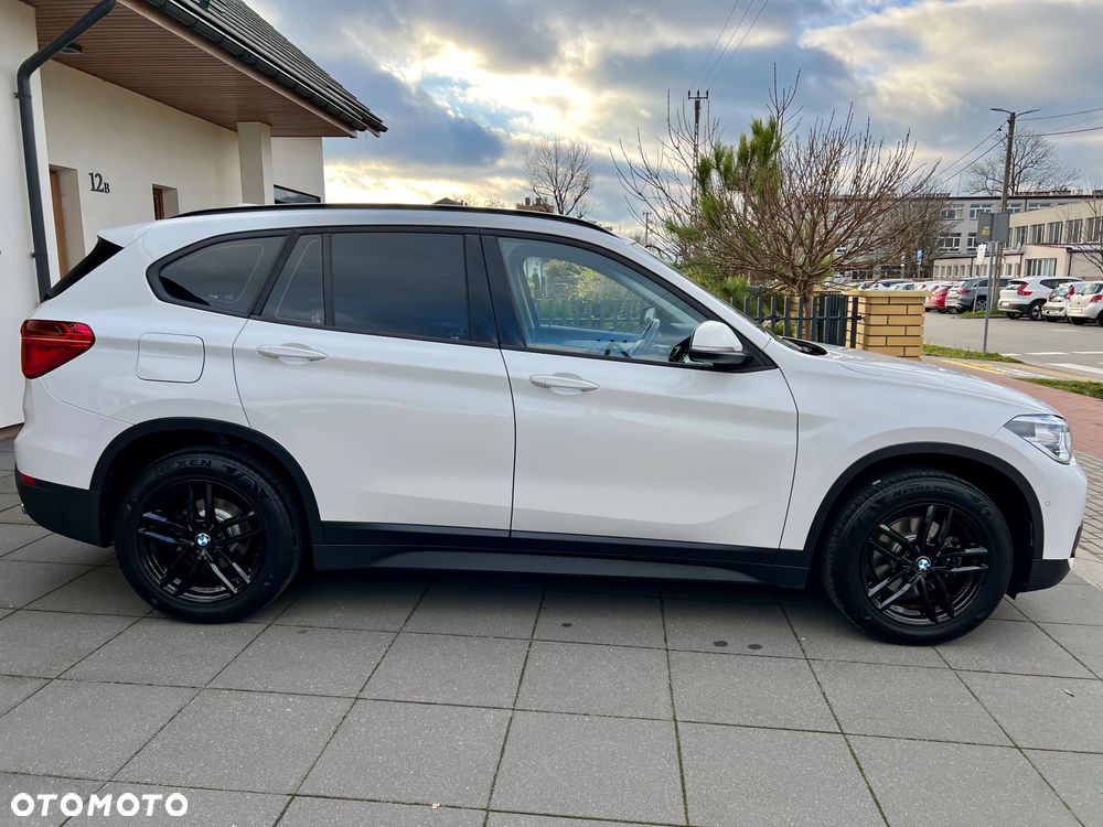 BMW X1 xDrive18d - 9