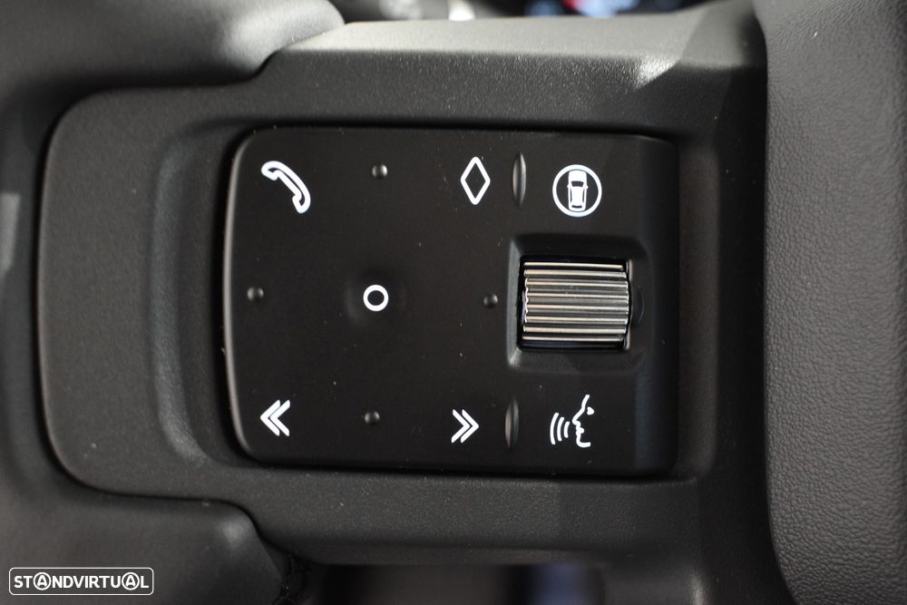 Land Rover Defender 2.0 P300e 110 AWD X-Dynamic SE - 18