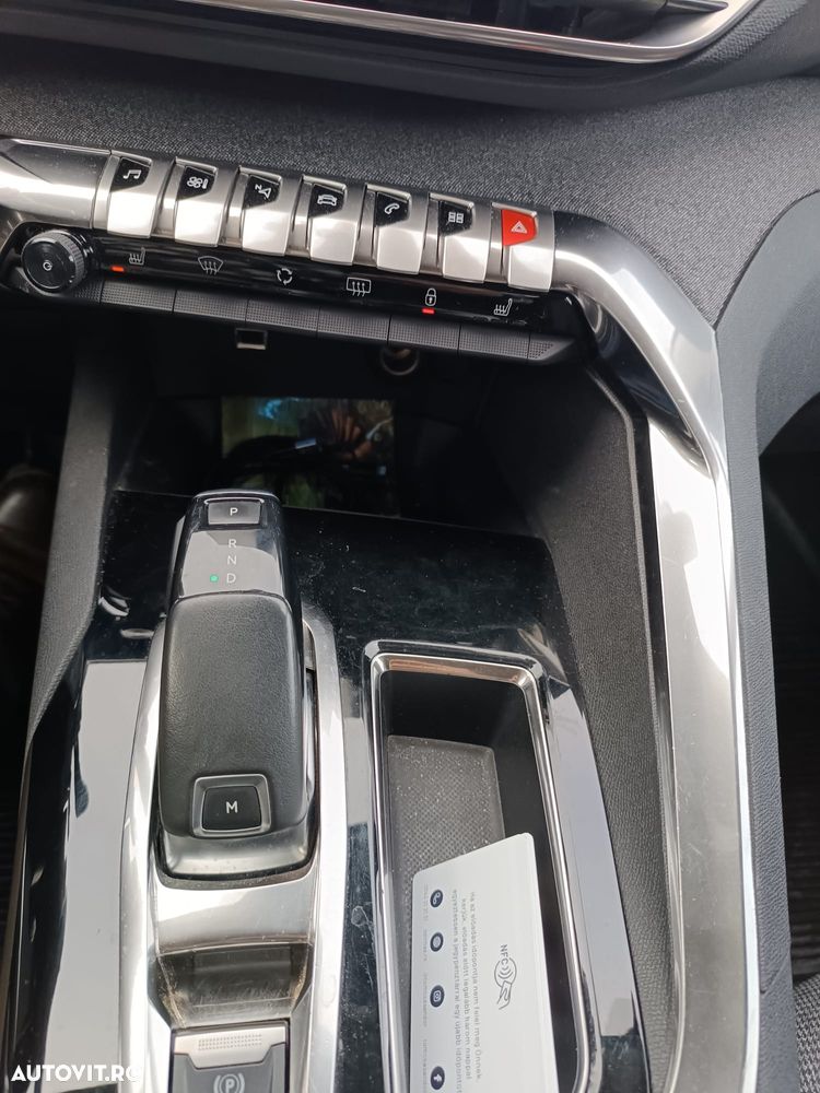 Peugeot 3008 PureTech 130 Stop & Start EAT6 Allure - 6