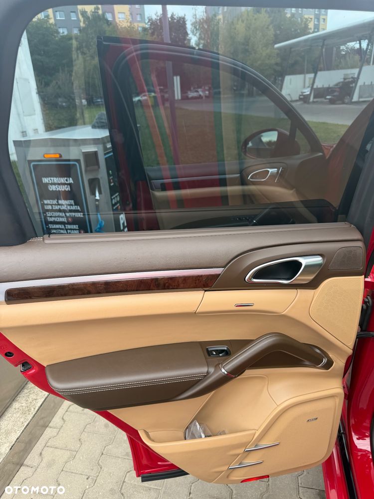 Porsche Cayenne GTS - 8