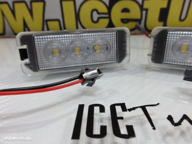 Suporte De Lâmpada De Matricula Com Led Branco Para  Audi TT 8N 2-doors 1999-2006, VW EOS, Golf 4, 5, 6, 7, Lupo, Passat 3C, CC, Polo 6N2, 9N,9N3, Beetle, Passat B6, B7, Phaeton, Scirocco, Seat Altea, Exeo, Exeo ST, Ibiza 6J, Leon 1P, Skoda Superb 3T 4-drs Sedan 2008, Porsche Carrera GT, 911 Carrera 996, 997, GT2, GT3, Boxster 987, Cayene 9PA, Cayman 987C. - 5