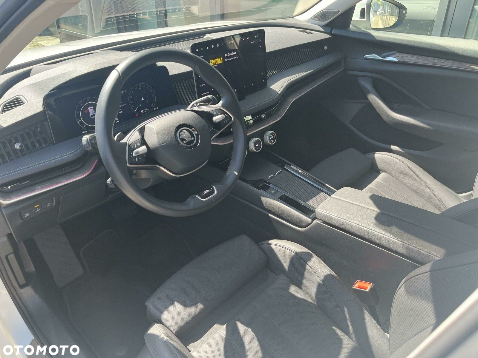 Skoda Superb 1.5 TSI mHEV L&K DSG - 10
