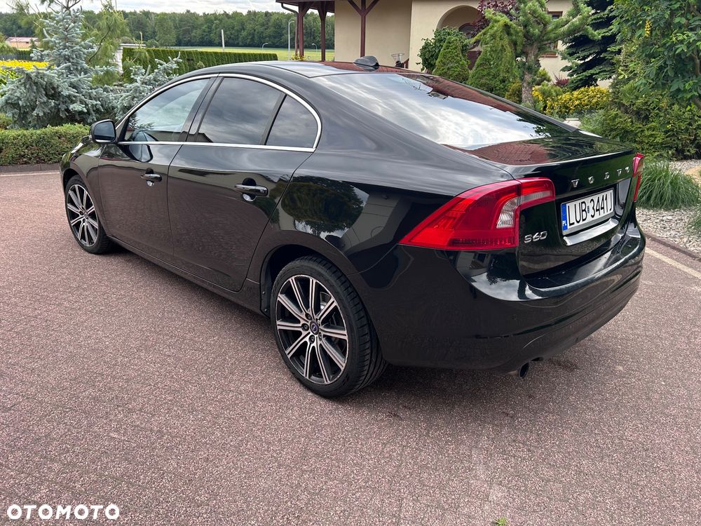 Volvo S60 D3 Drive-E Momentum - 6