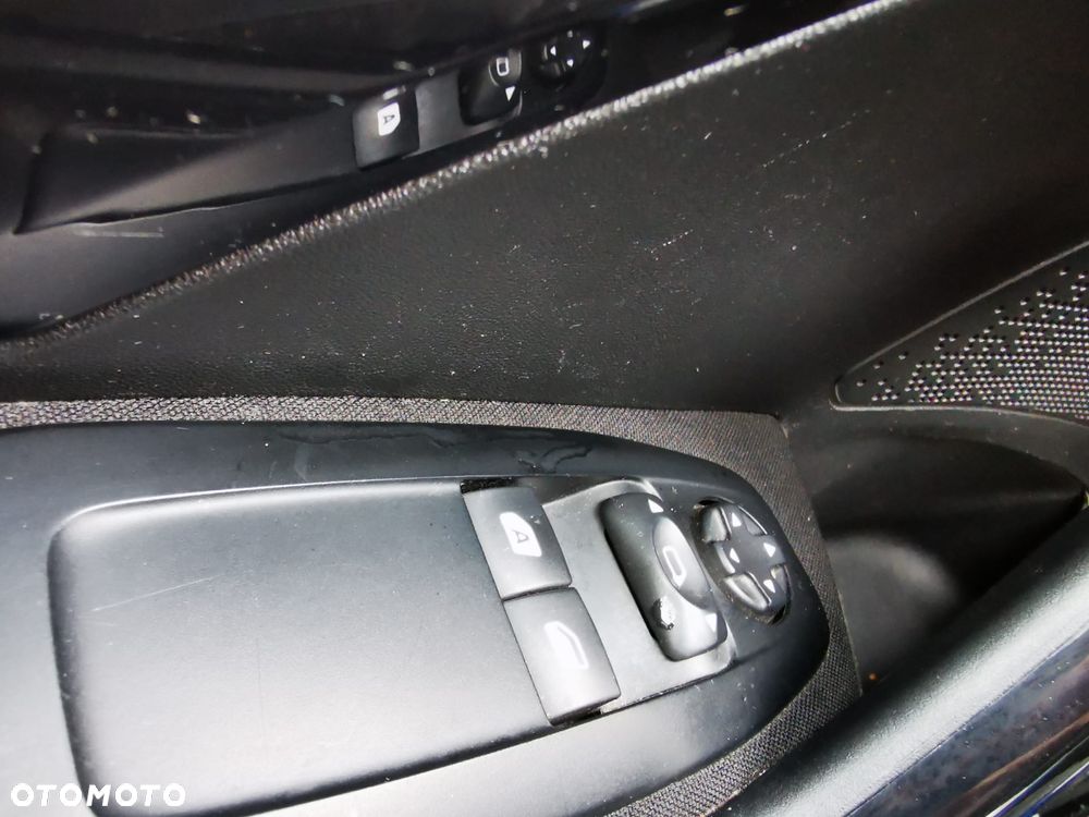 Peugeot 208 68 VTI Active - 12