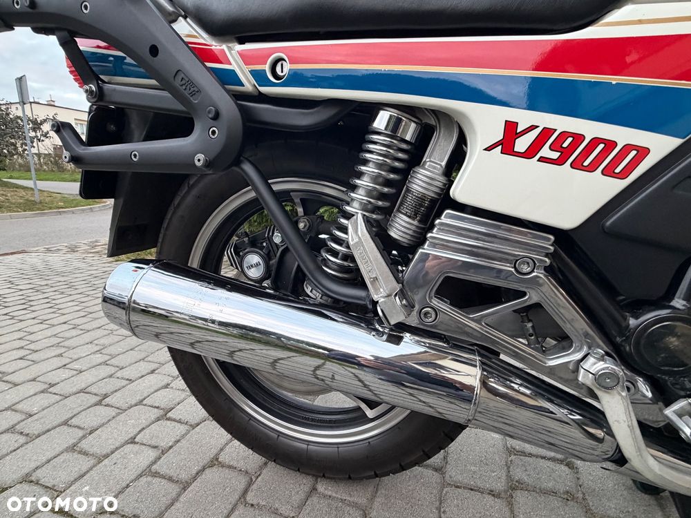 Yamaha XJ - 8