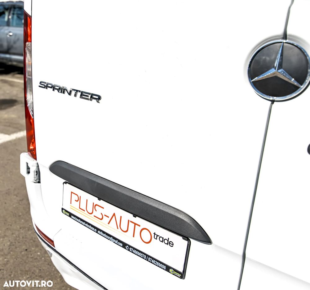 Mercedes-Benz Sprinter - 9