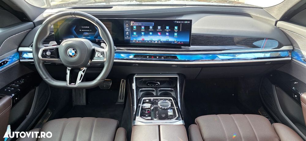 BMW Seria 7 740d xDrive MHEV - 10