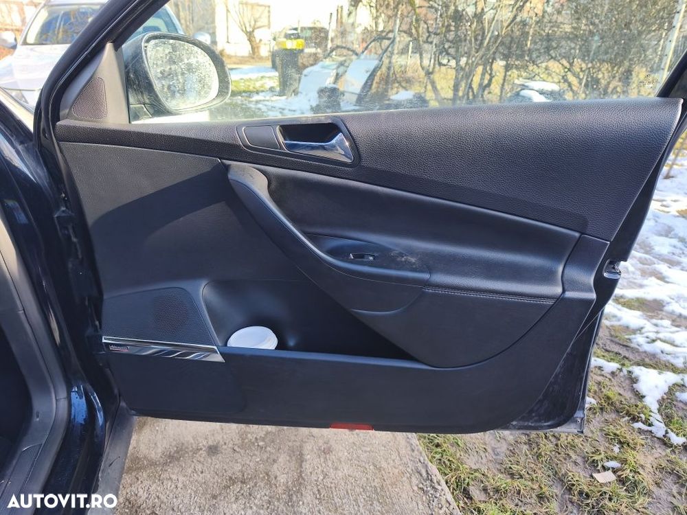 Set fețe de uși piele Dynaudio Volkswagen Passat B6 break variant - 4