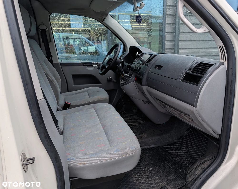 Volkswagen TRANSPORTER T5 - 14
