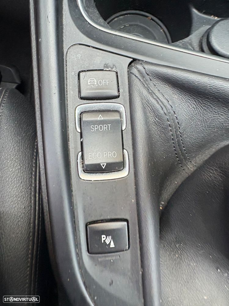 BMW 320 d Line Sport - 23