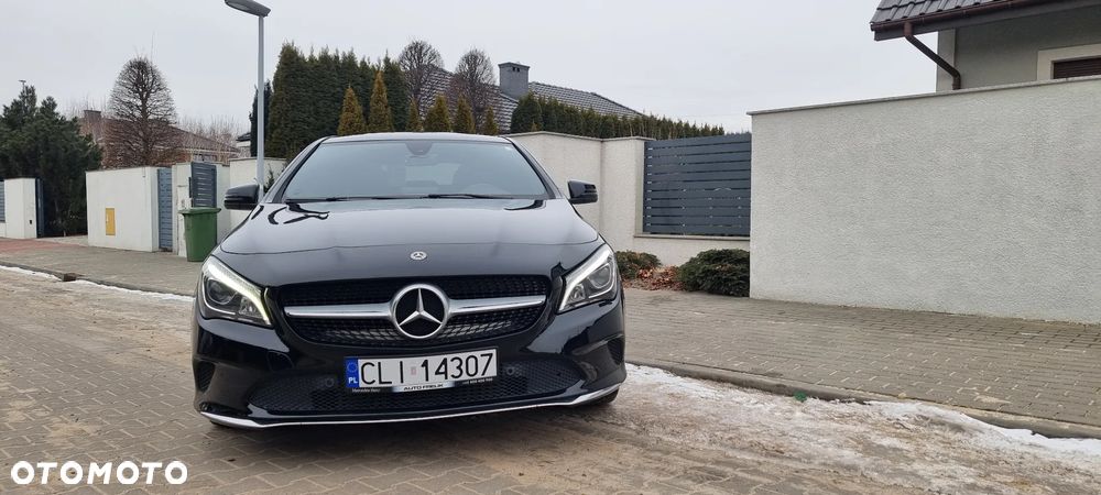 Mercedes-Benz CLA 250 4Matic 7G-DCT UrbanStyle Edition - 2