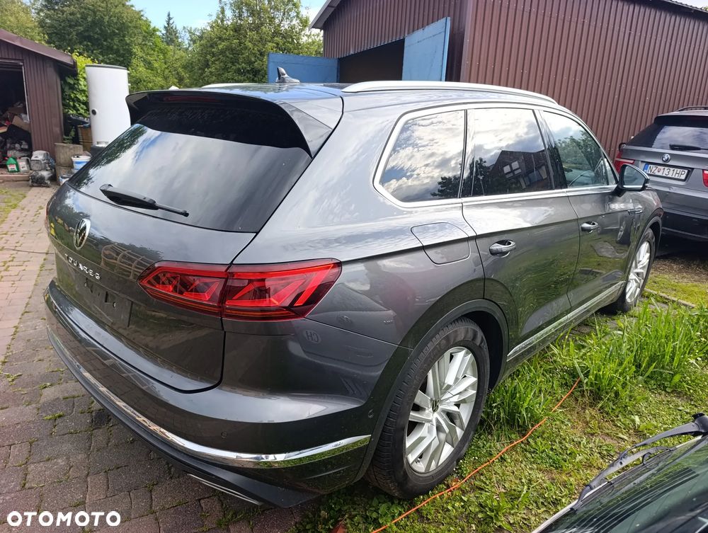 Volkswagen Touareg 3.0 V6 TSI OPF 4Motion - 2