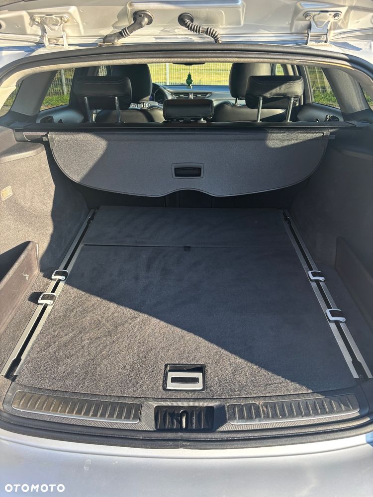 Toyota Avensis 1.8 Active MS - 22