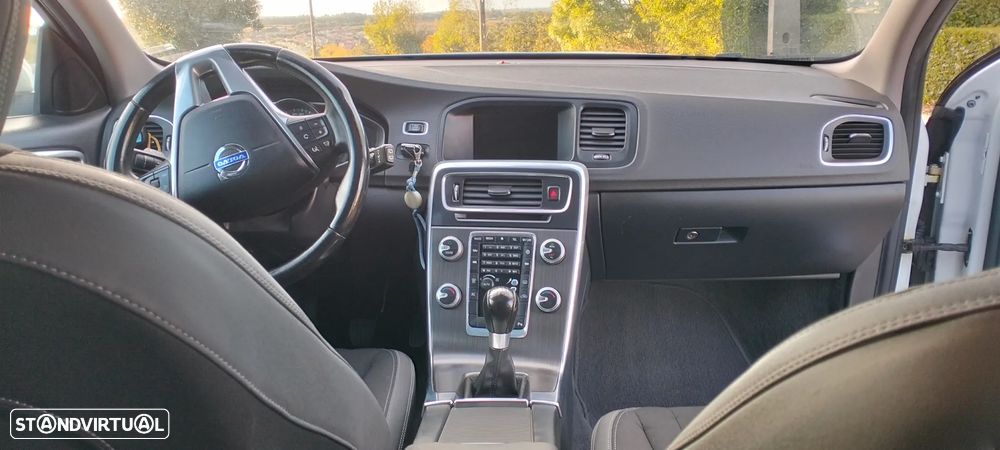 Volvo V60 - 13