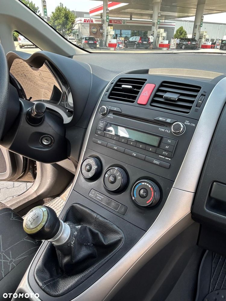 Toyota Auris 1.33 VVT-i Terra - 15