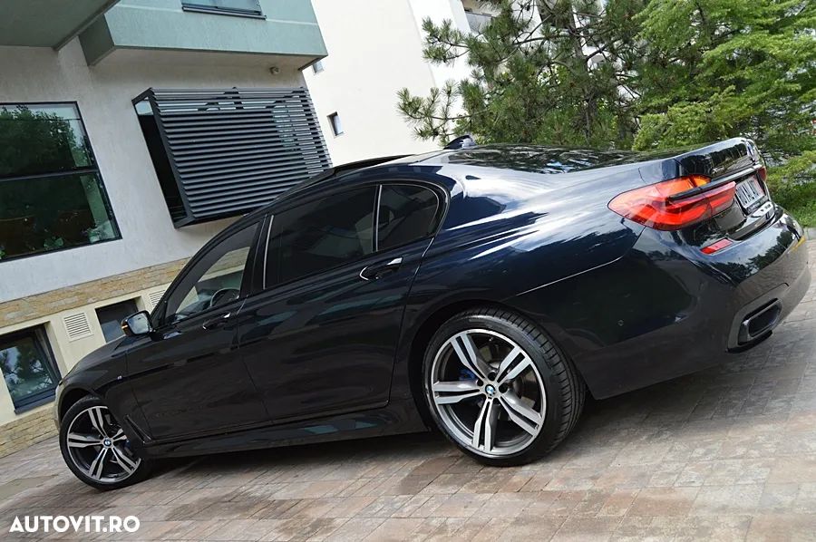 BMW Seria 7 730Ld xDrive - 33
