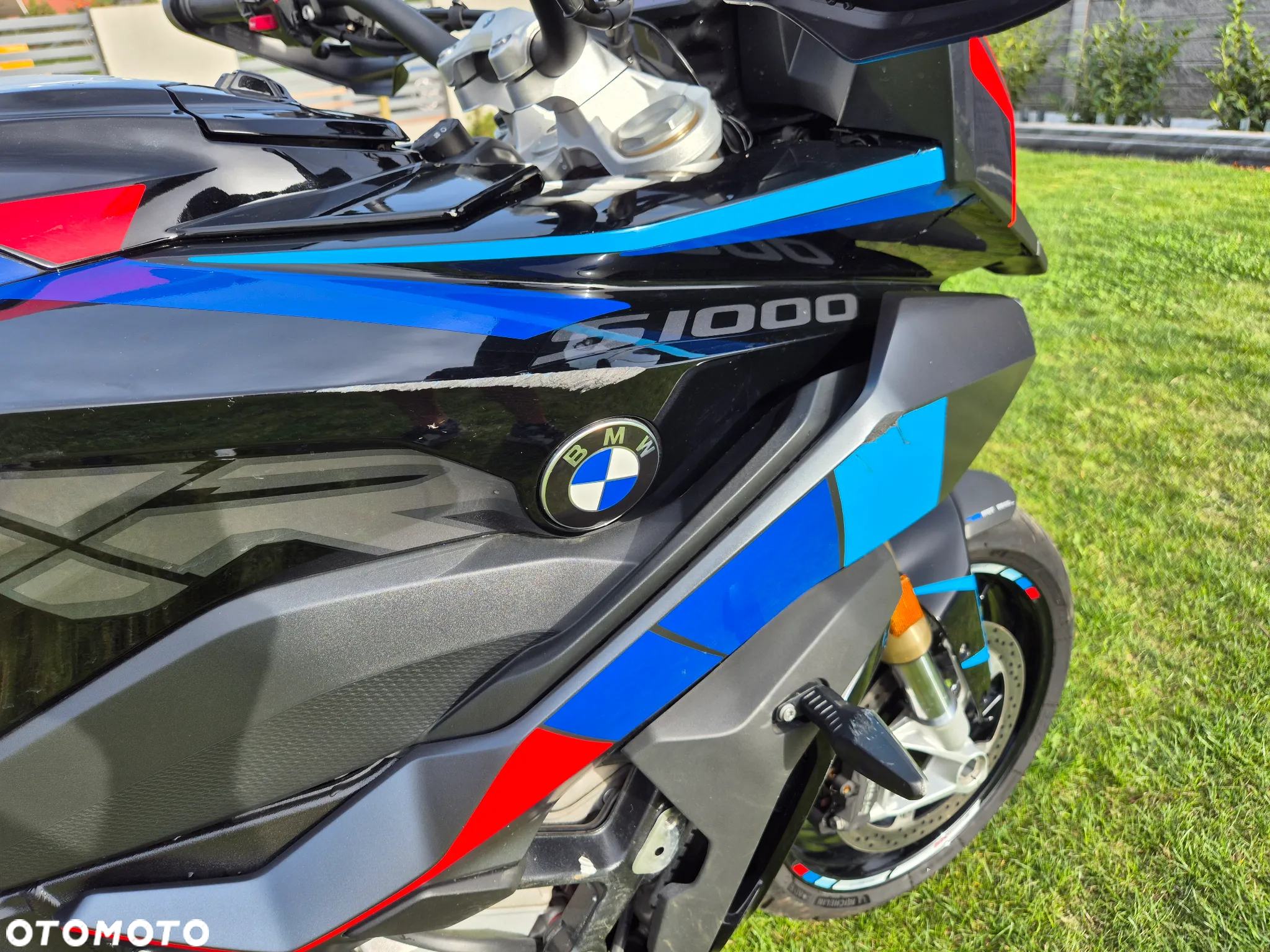 BMW S - 9