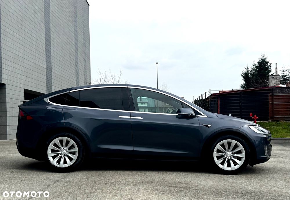 Tesla Model X Long Range Plus - 6