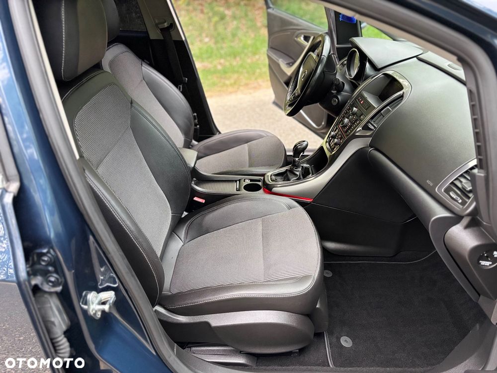Opel Astra - 32