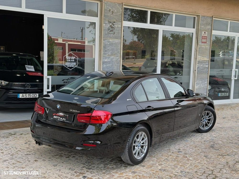 BMW 330 e iPerformance Advantage - 4