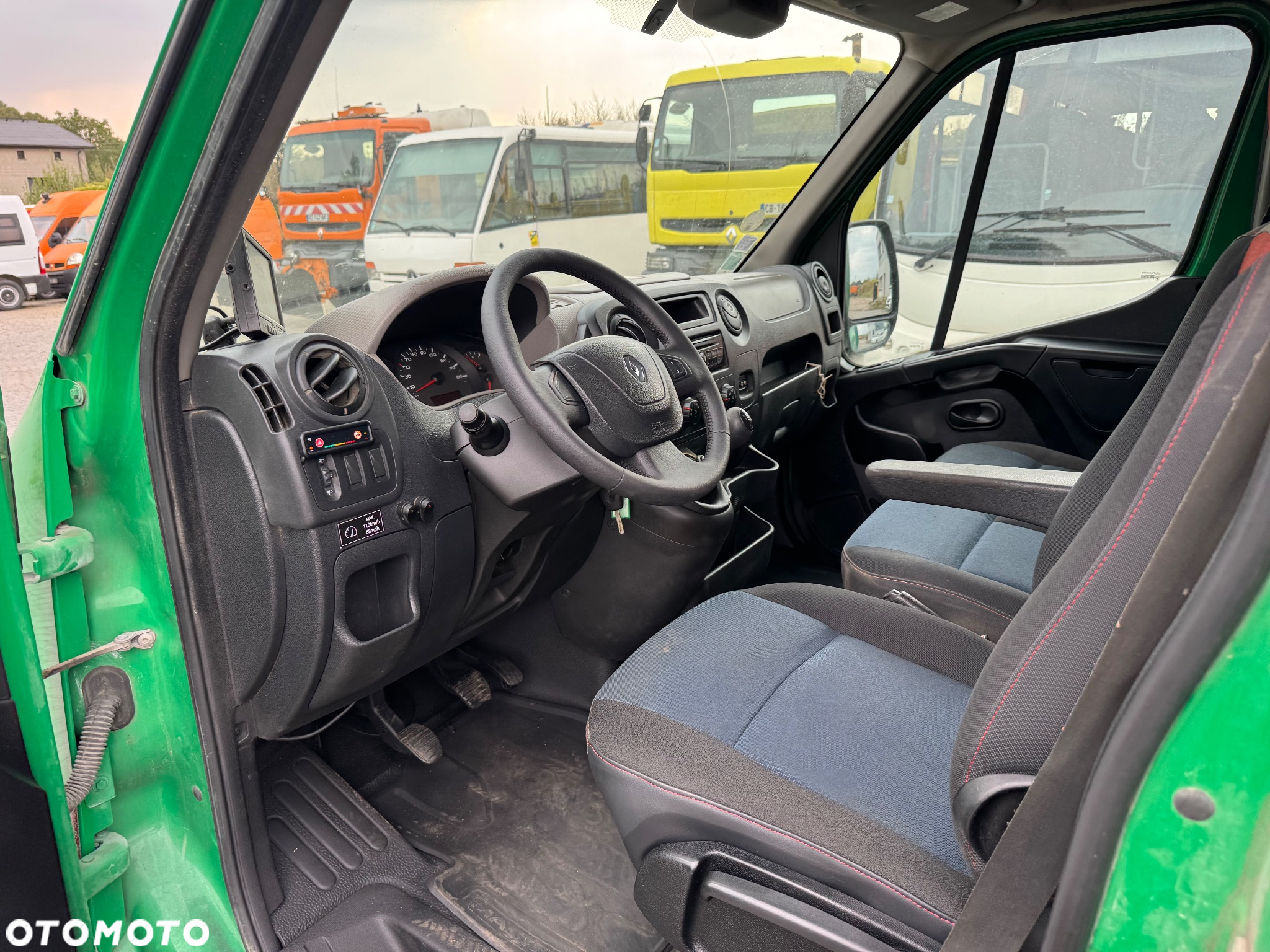 Renault Master Wywrotka 2011  Klima skrzynia narzędziowa - 16