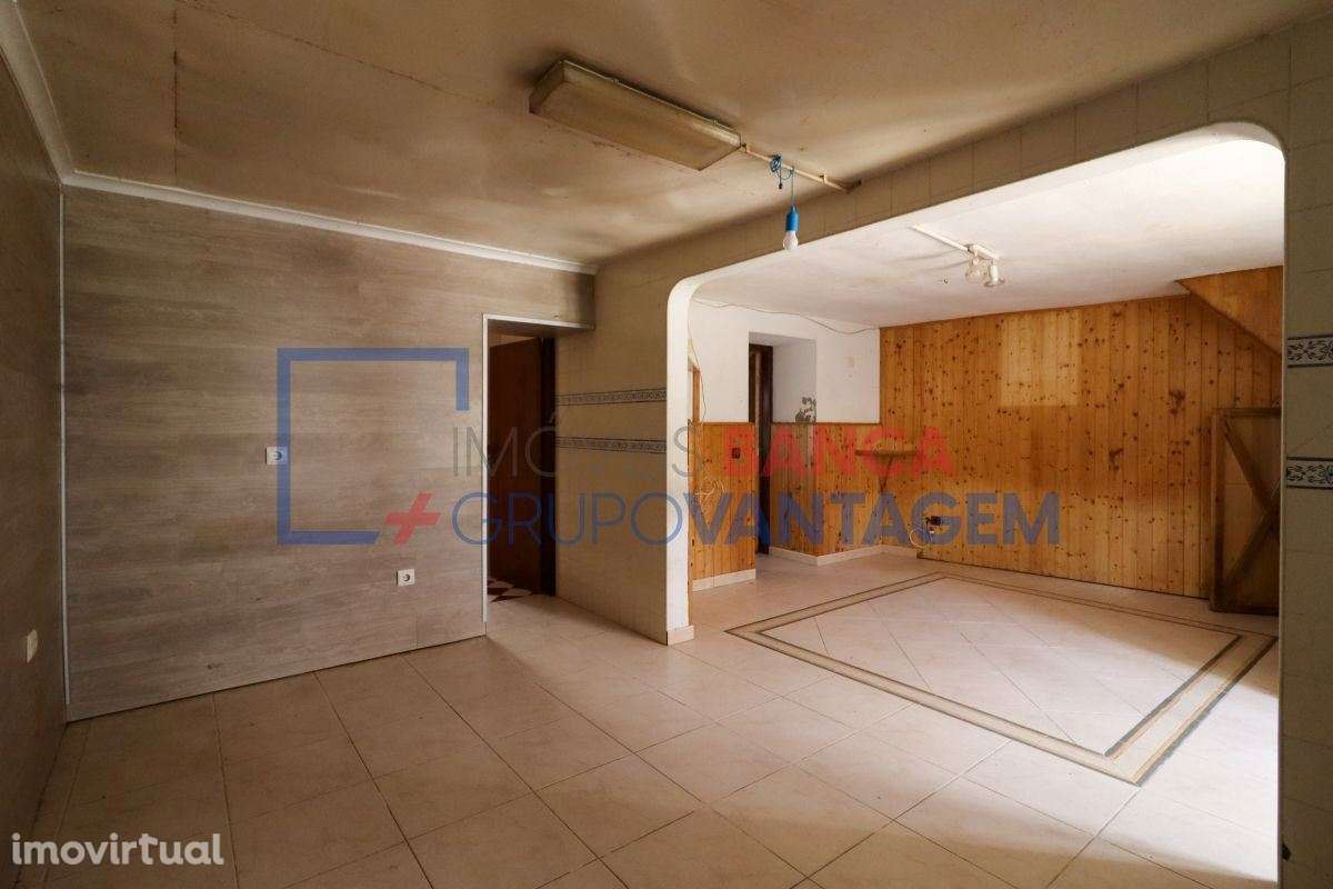 Moradia T2+1 e arrecadação para recuperar em A-da-Gorda - Óbidos - Grande imagem: 5/30