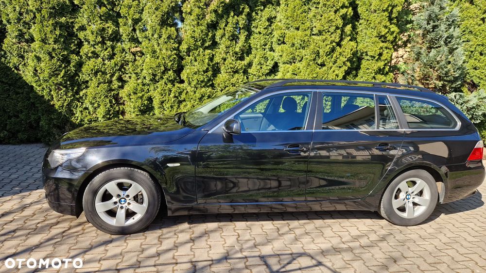 BMW Seria 5 525d - 18