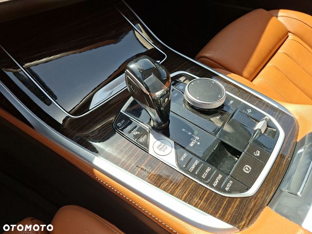 BMW X7 xDrive40i - 17