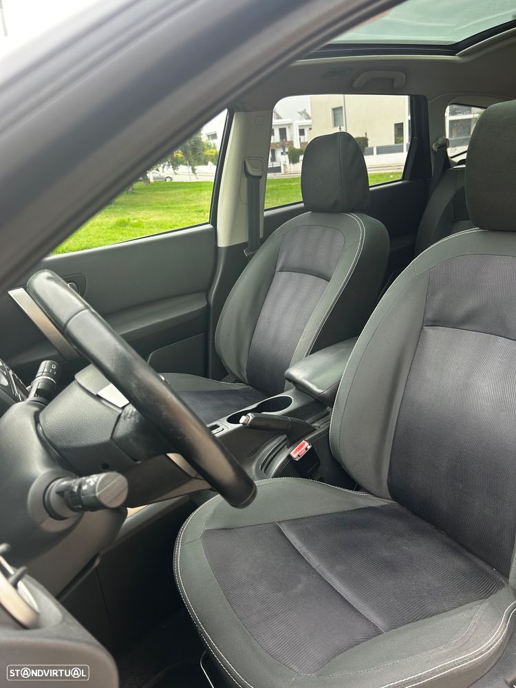 Nissan Qashqai +2 1.6 dCi Tekna Premium 18 360 - 17