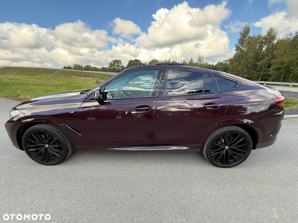 BMW X6 M50i - 18