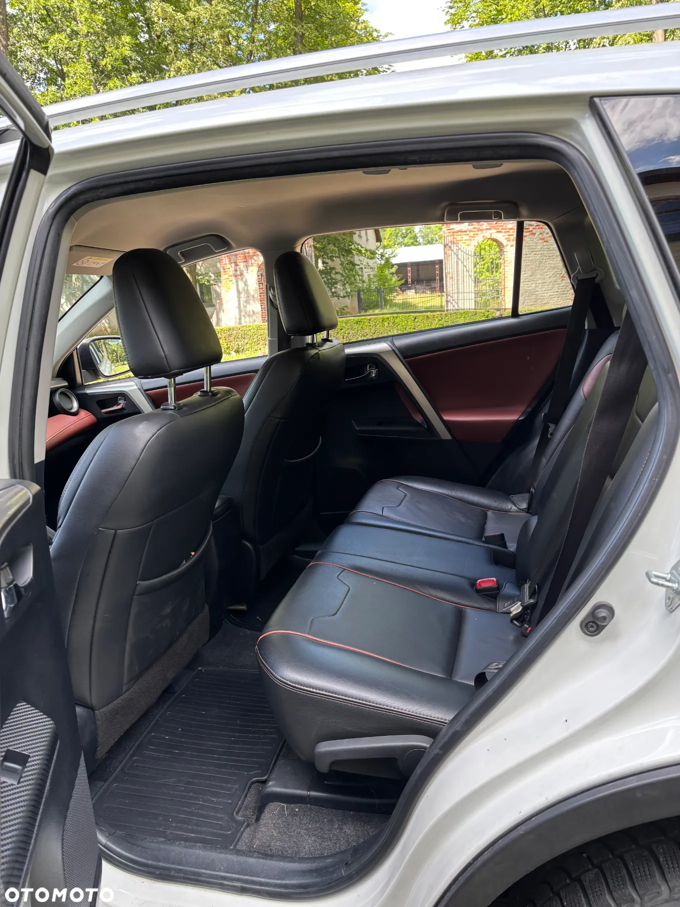 Toyota RAV4 2.0 D-4D Premium 4x2 - 14
