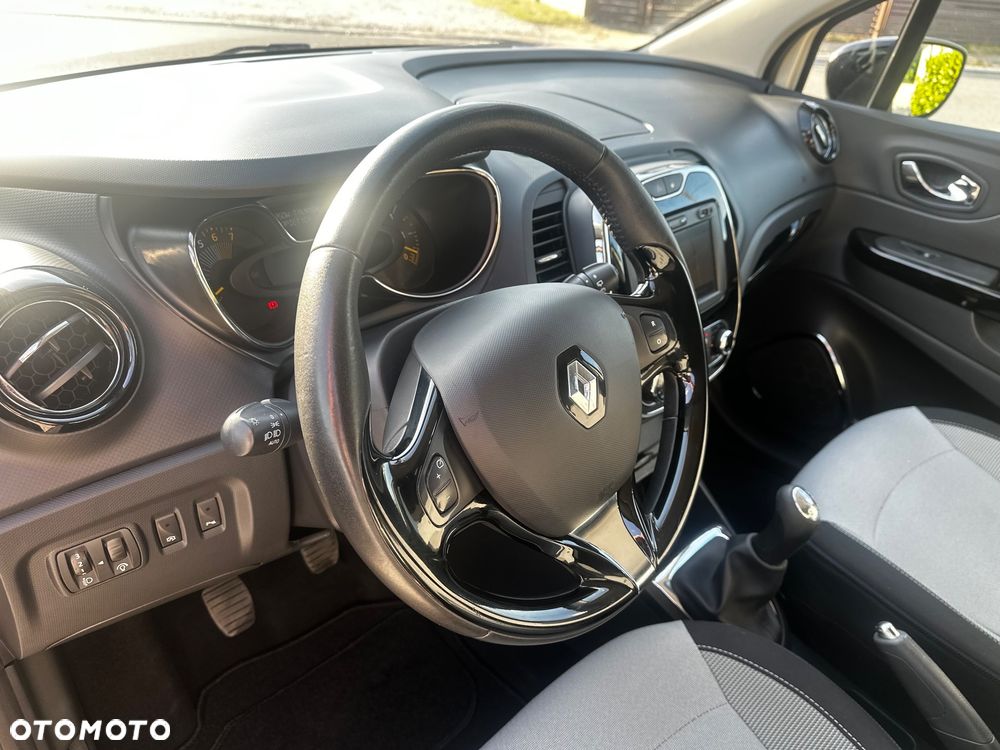 Renault Captur - 22
