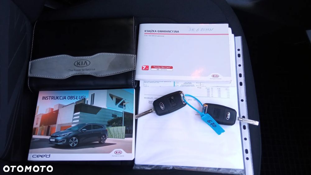 Kia Ceed - 25