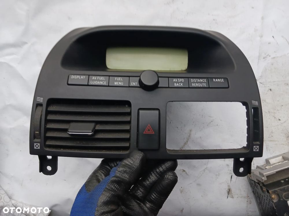 Panel środkowy radio panel nawiewu Toyota Avensis T25 55900-05200 55902-05050-H radio wyświetlacz panel sterowania konsola środkowa - 3