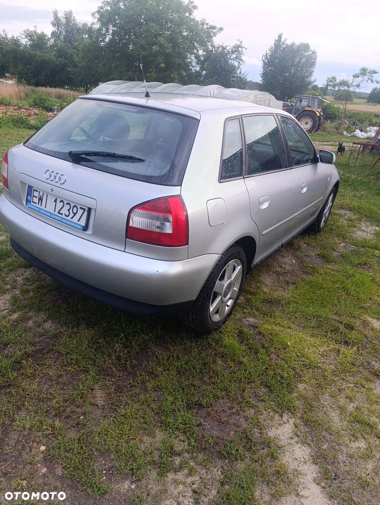 Audi A3 Sportback 1.6 Ambition - 1