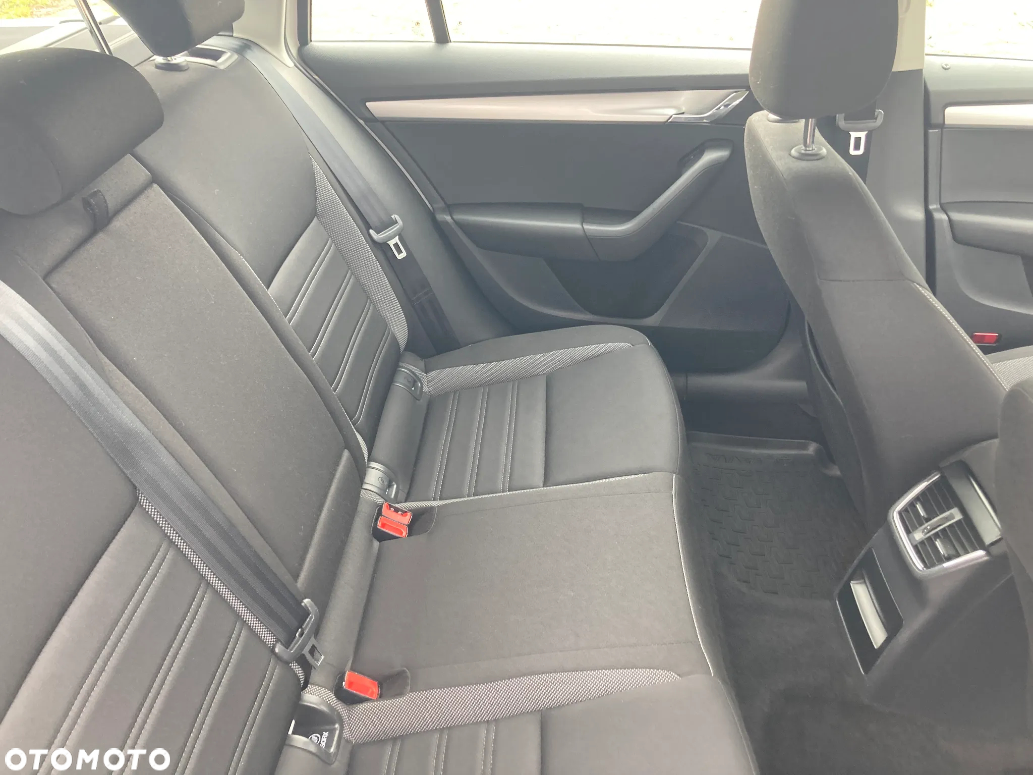 Skoda Octavia 1.5 TSI ACT Ambition - 20