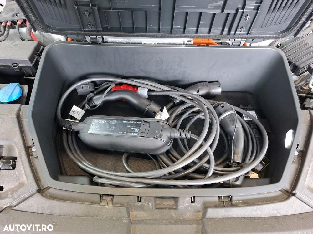 Audi e-tron 55 quattro S line - 7