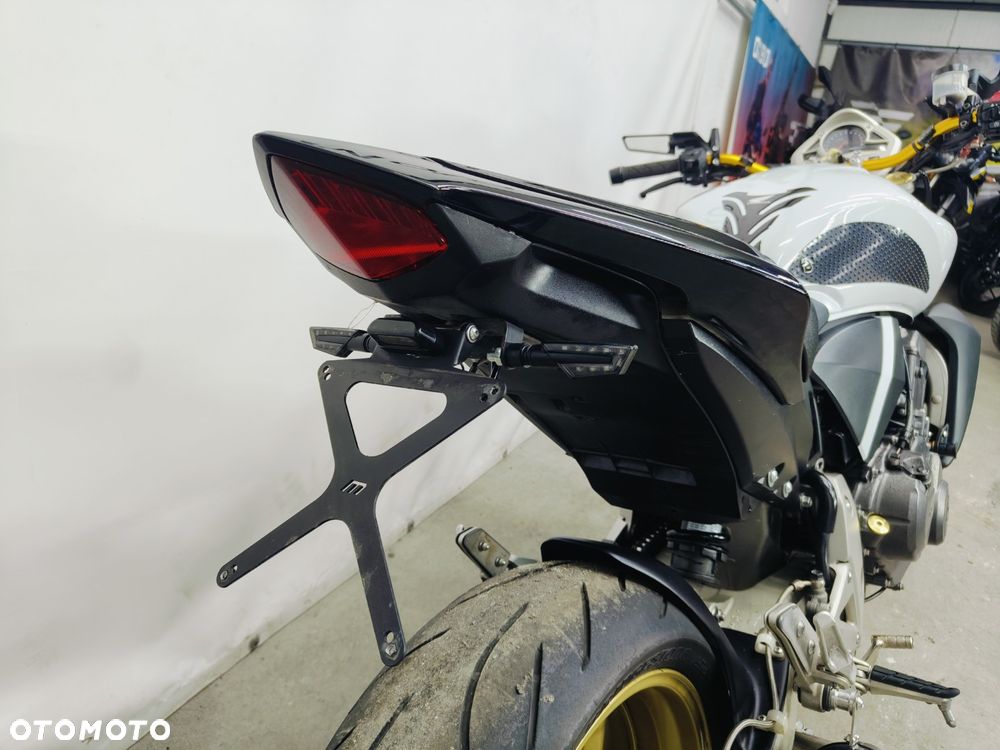 Honda Hornet - 11