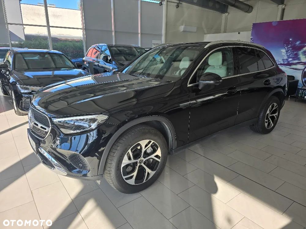 Mercedes-Benz GLC 300 e 4-Matic - 1