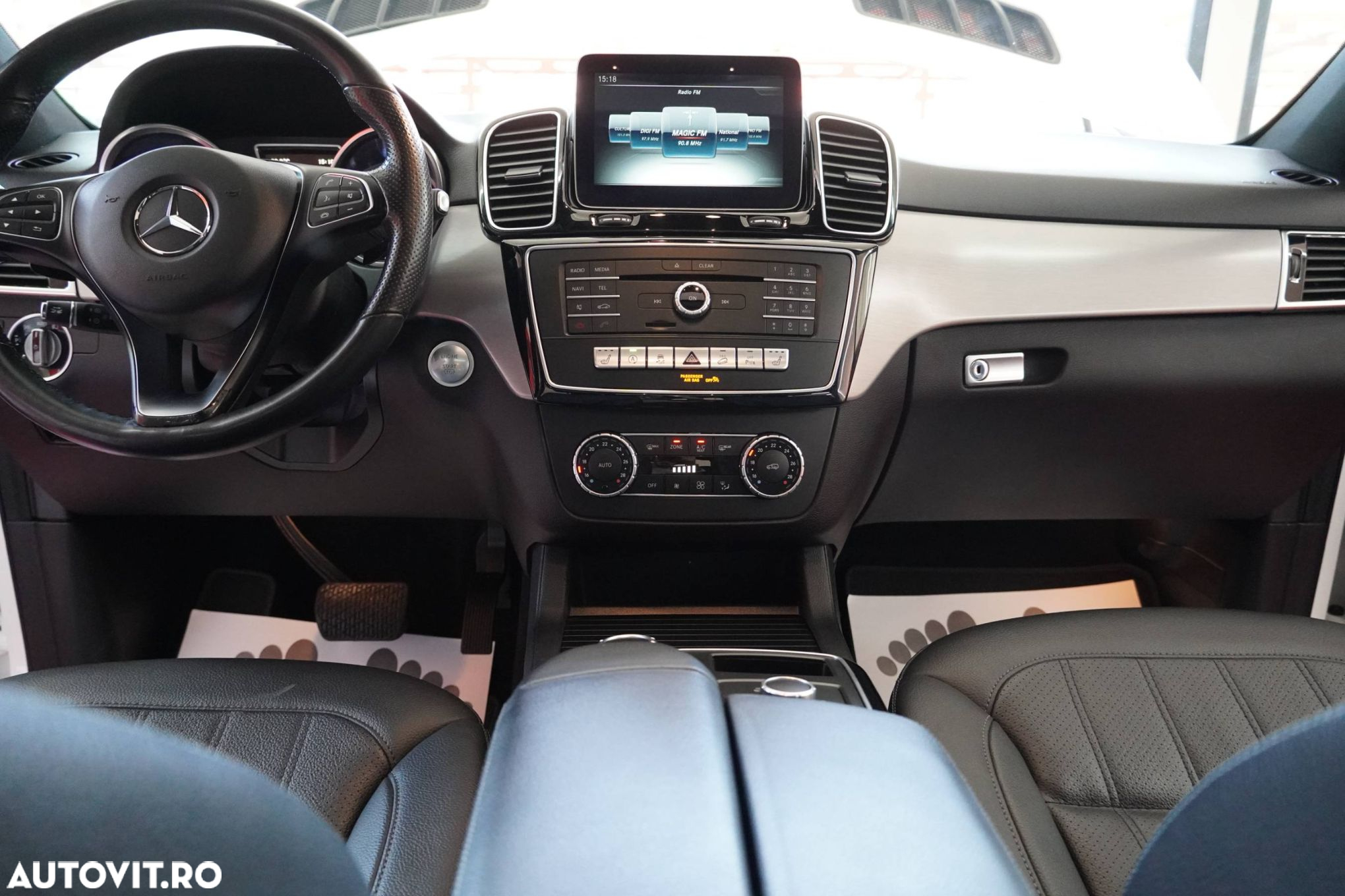 Mercedes-Benz GLE - 11