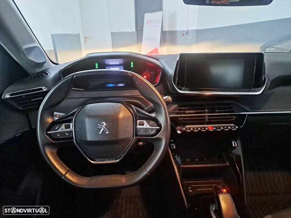 Peugeot e-208 Active - 10