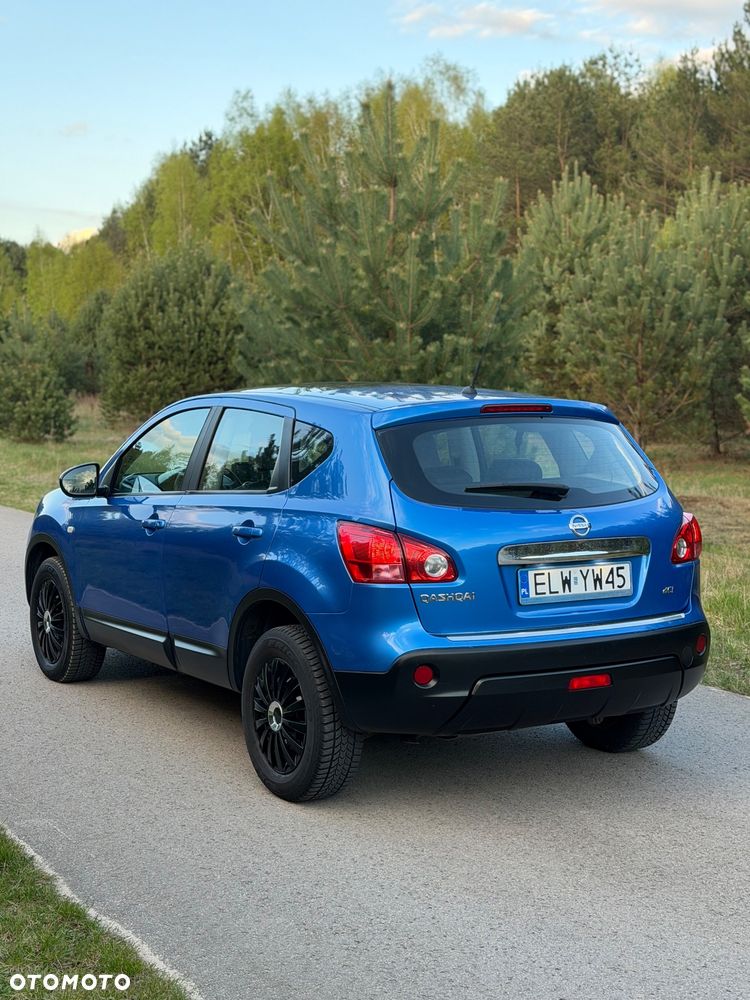 Nissan Qashqai 2.0 dCi 4x4 Tekna Premium - 3